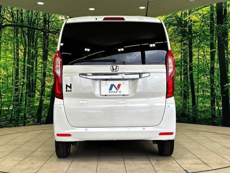 N BOX