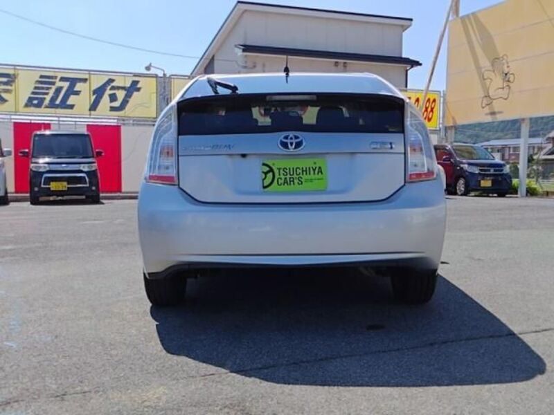 PRIUS PHV