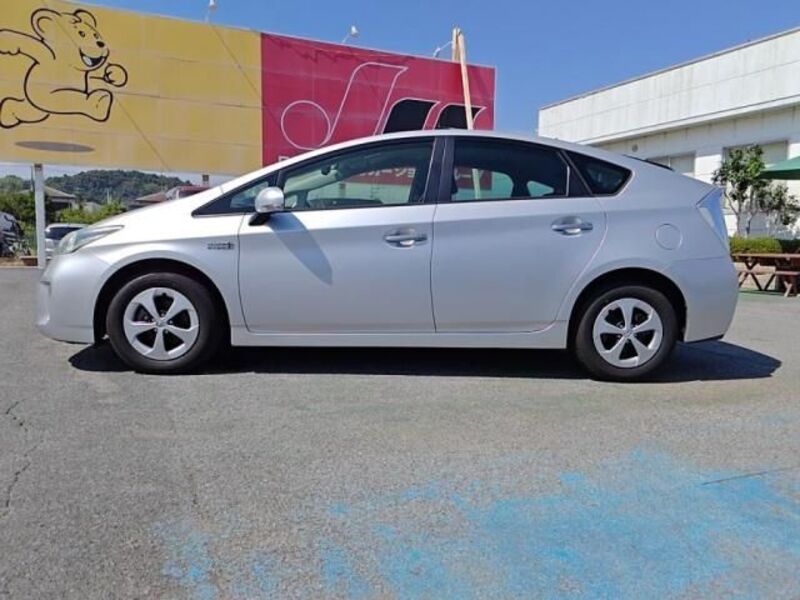 PRIUS PHV