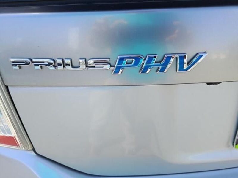 PRIUS PHV