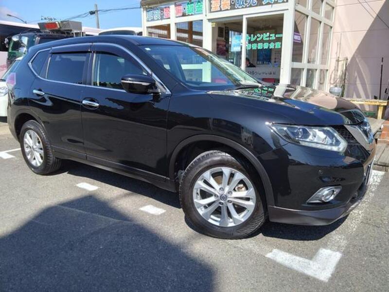 X-TRAIL