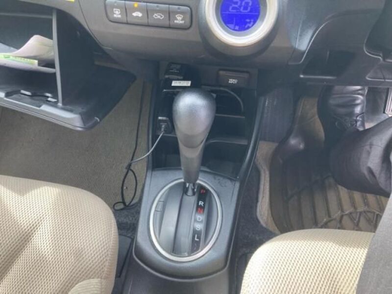 FIT HYBRID