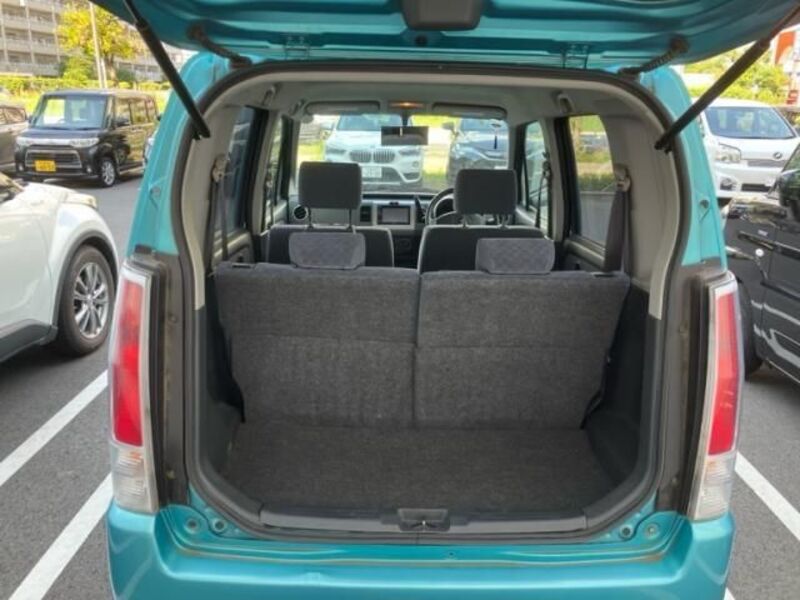 WAGON R
