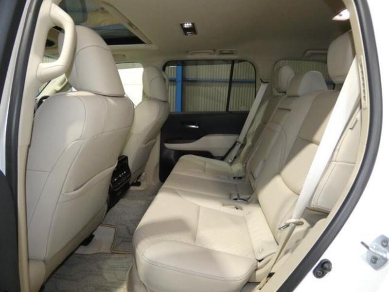 LAND CRUISER
