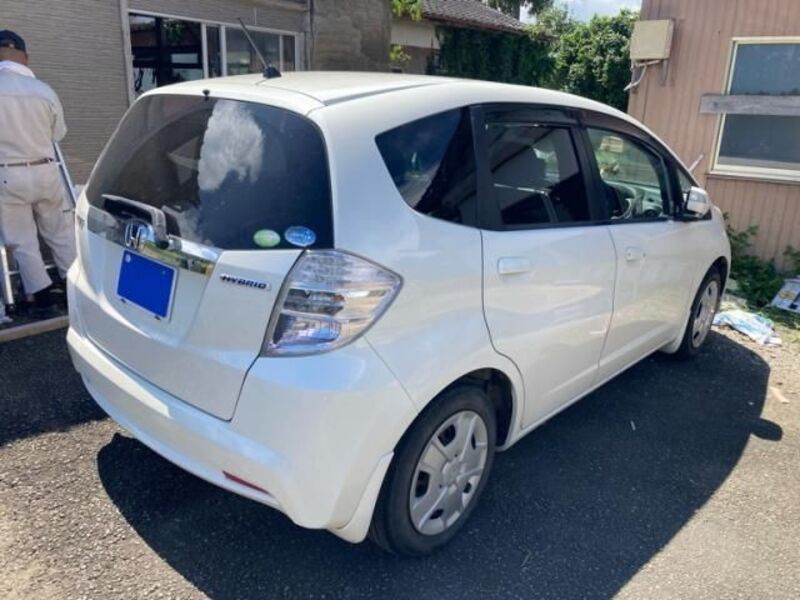 FIT HYBRID