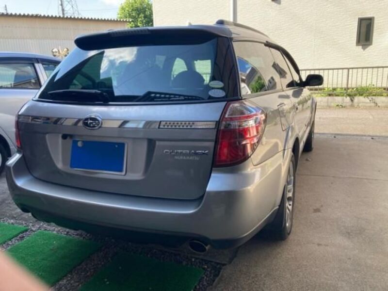LEGACY OUTBACK