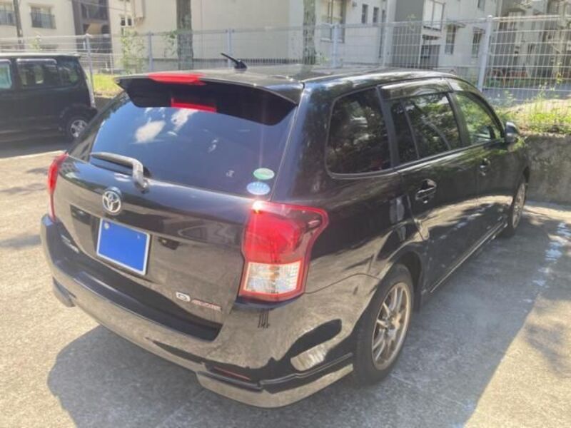 COROLLA FIELDER
