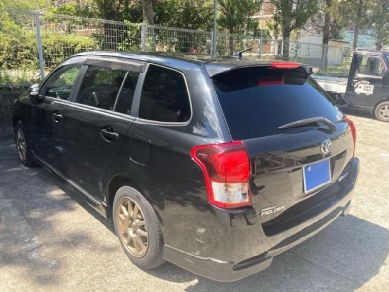 COROLLA FIELDER