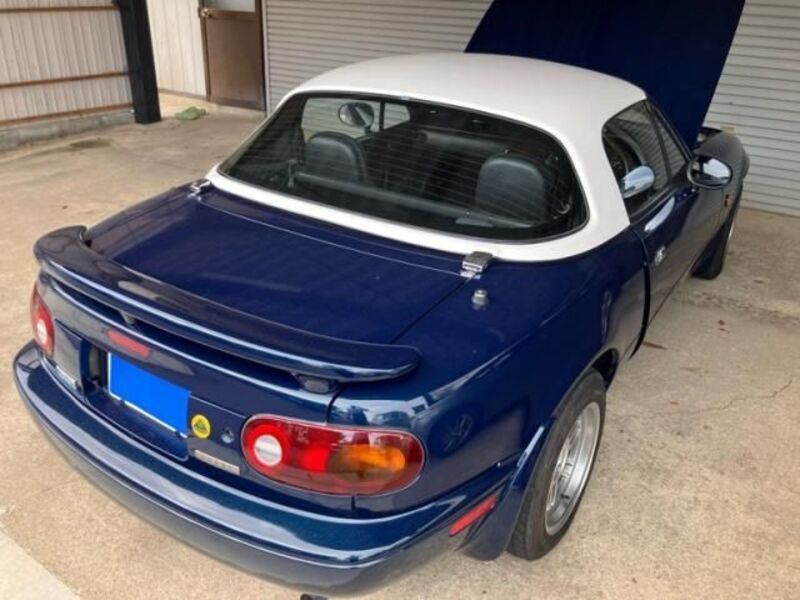 EUNOS ROADSTER