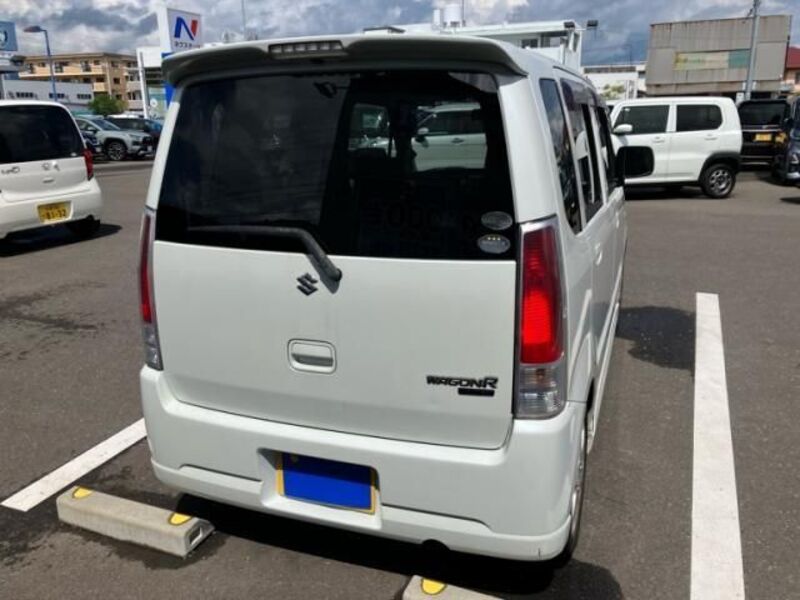 WAGON R