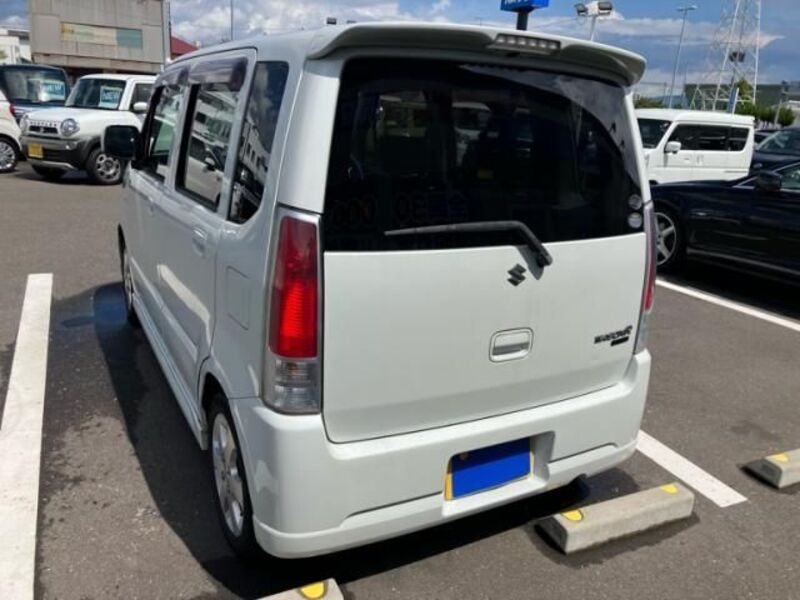 WAGON R