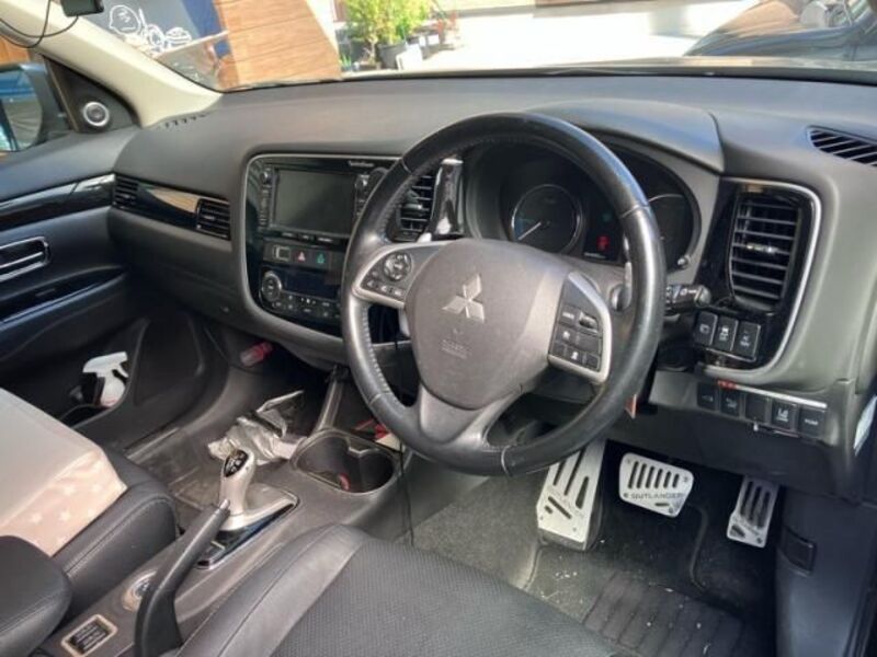 OUTLANDER PHEV