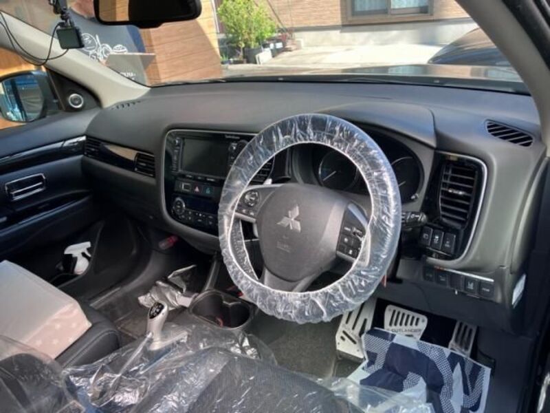 OUTLANDER PHEV