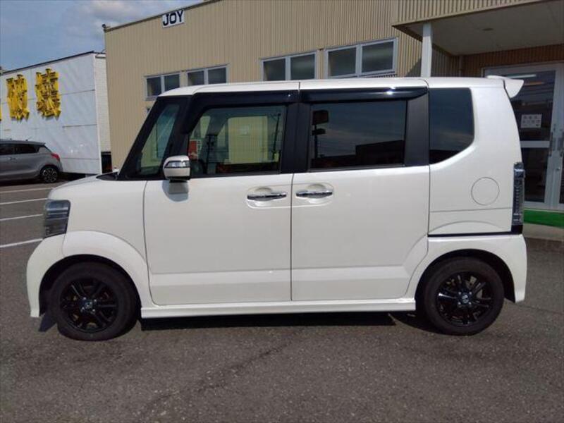 N BOX CUSTOM