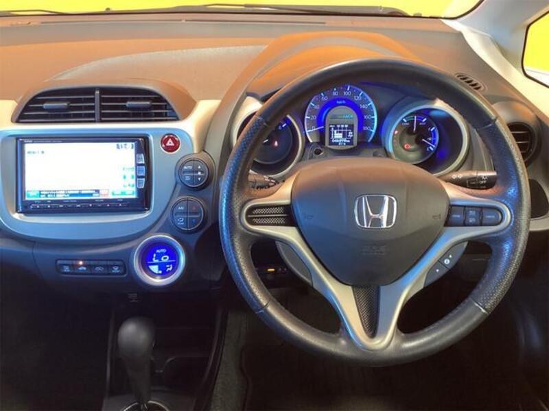 FIT HYBRID