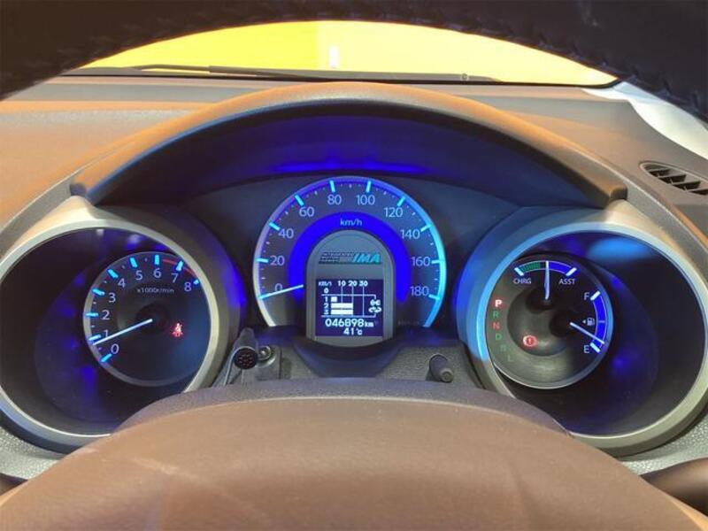FIT HYBRID