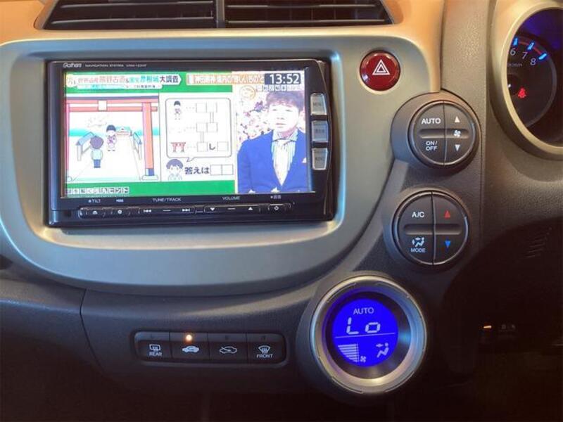 FIT HYBRID