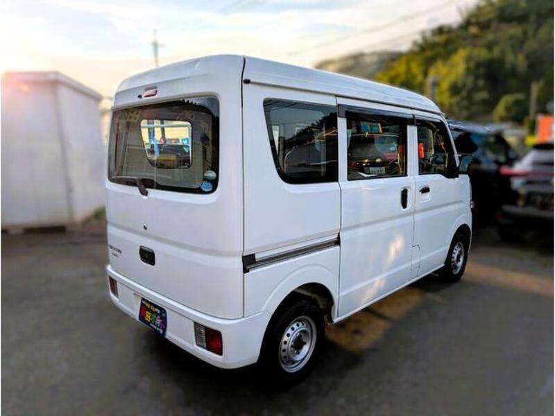 MINICAB VAN