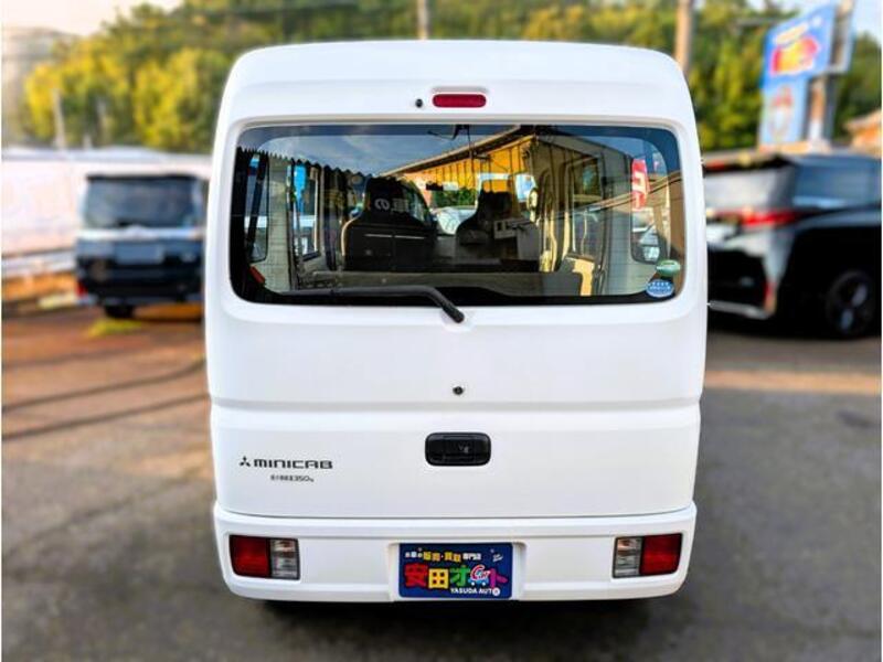MINICAB VAN