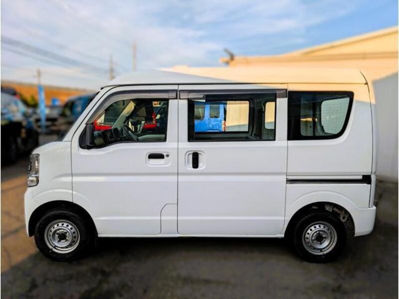 MINICAB VAN
