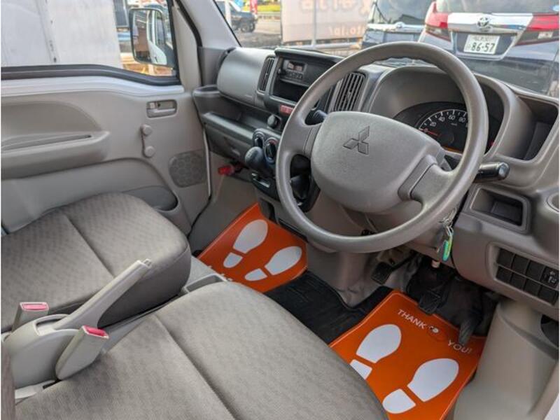 MINICAB VAN