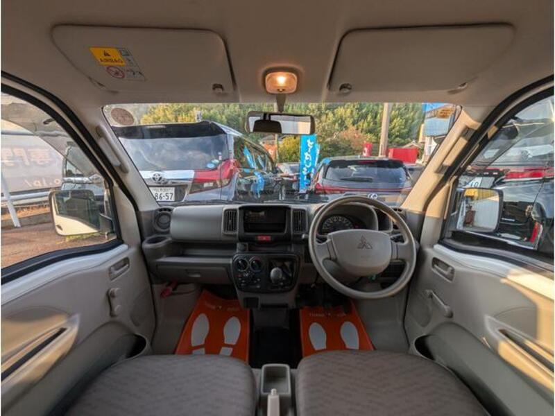 MINICAB VAN