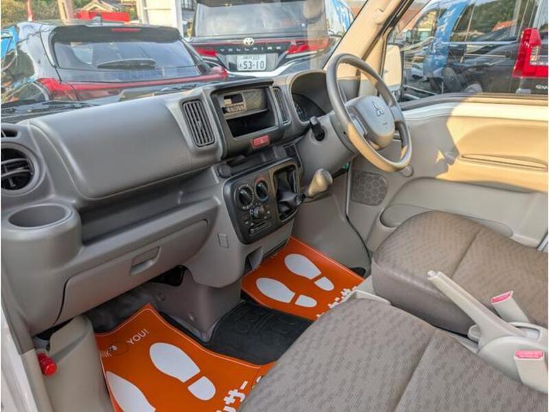 MINICAB VAN