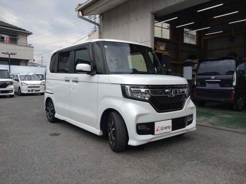 N BOX CUSTOM