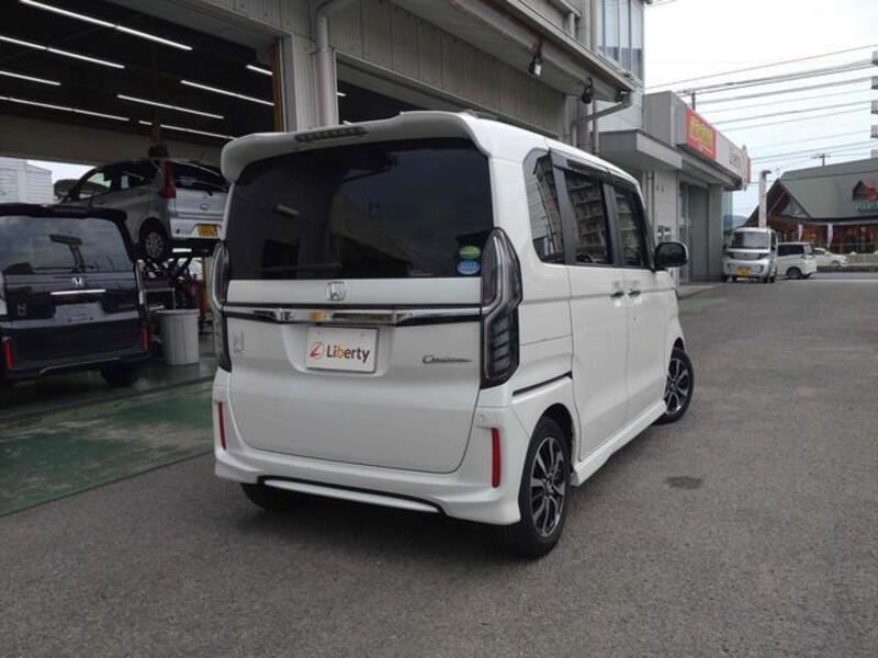 N BOX CUSTOM