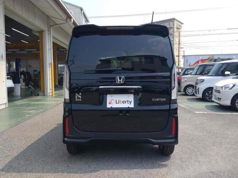 N BOX CUSTOM
