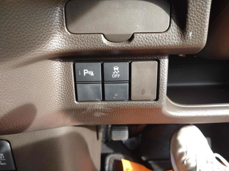 N BOX