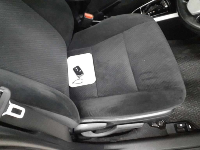 COROLLA AXIO