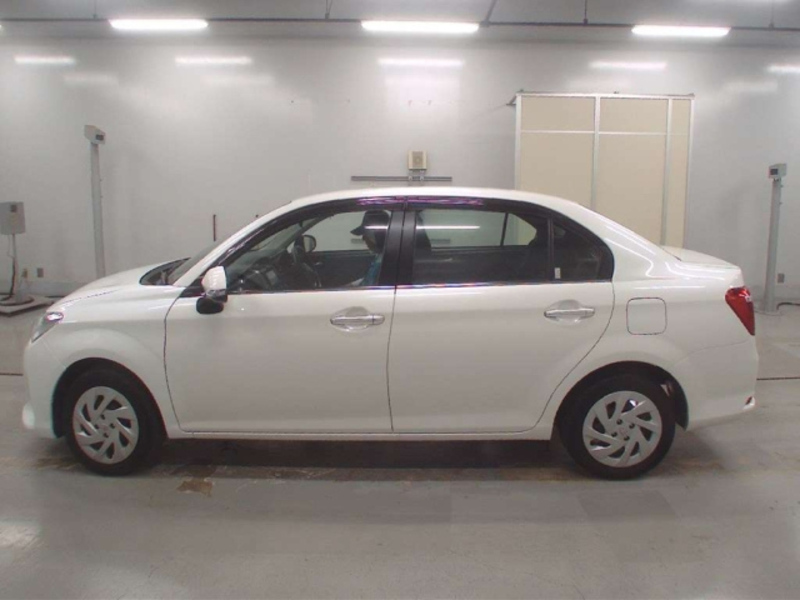 COROLLA AXIO