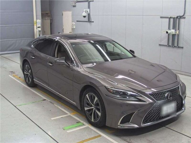 LEXUS LS
