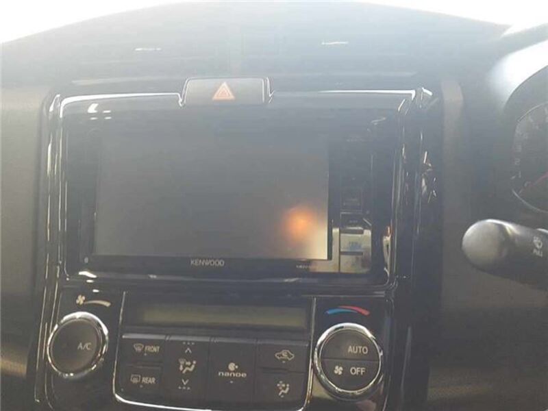 COROLLA AXIO