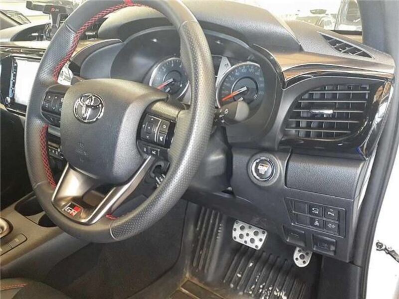 HILUX