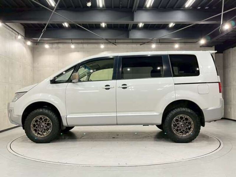 DELICA D5