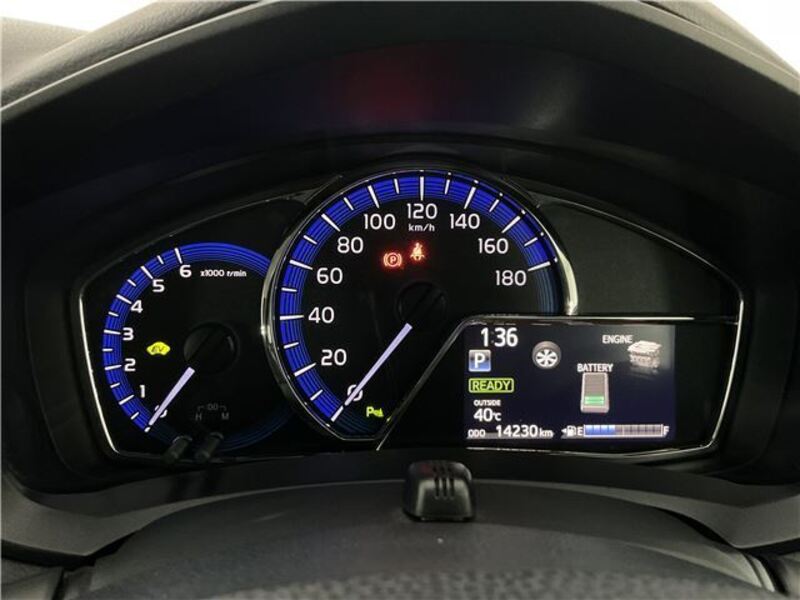 COROLLA AXIO