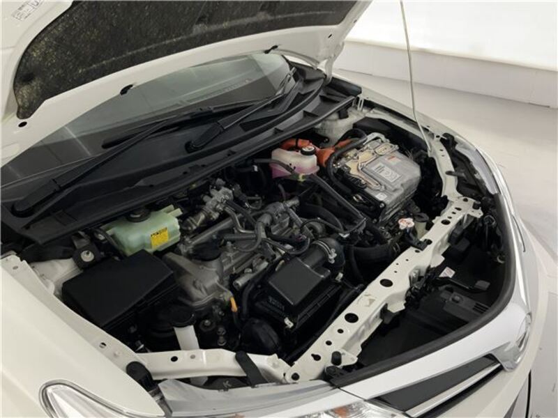 COROLLA AXIO