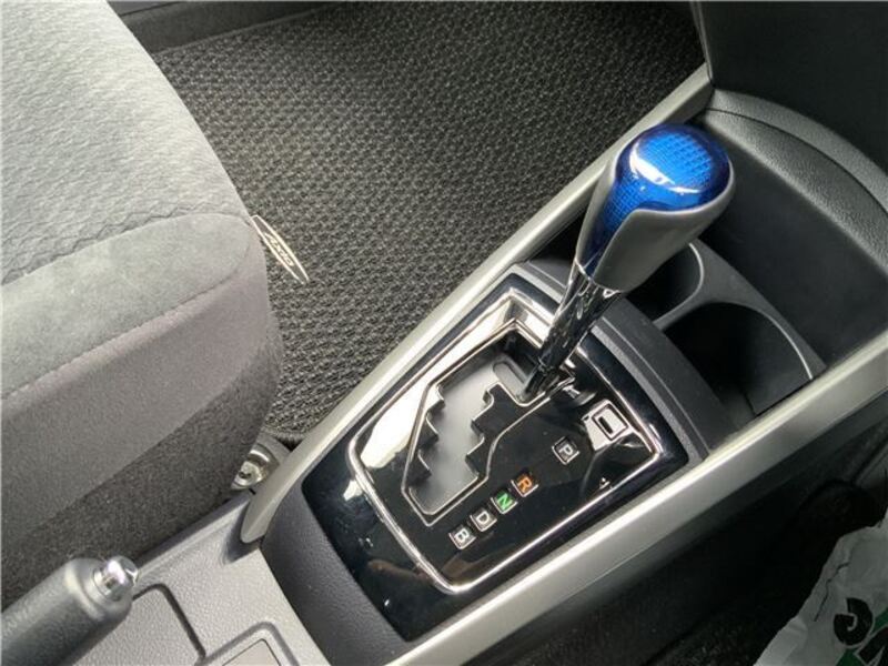 COROLLA AXIO