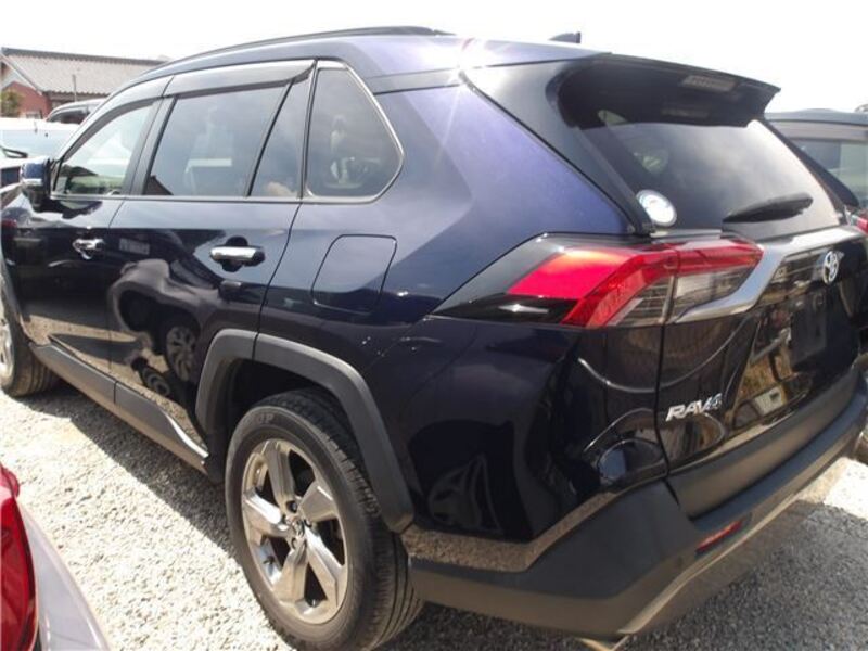 RAV4