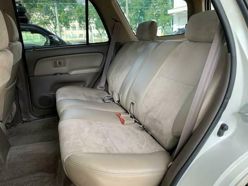 HILUX SURF