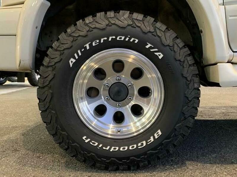 HILUX SURF