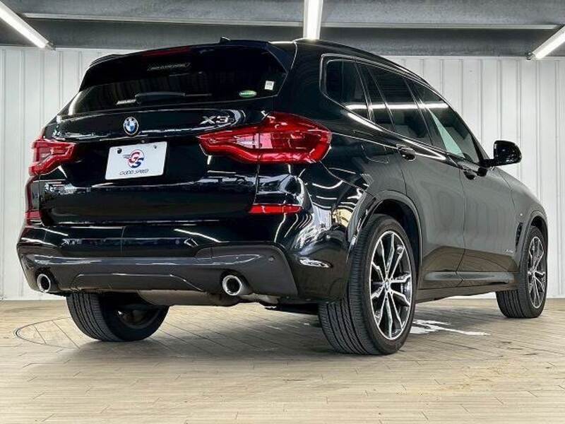 X3