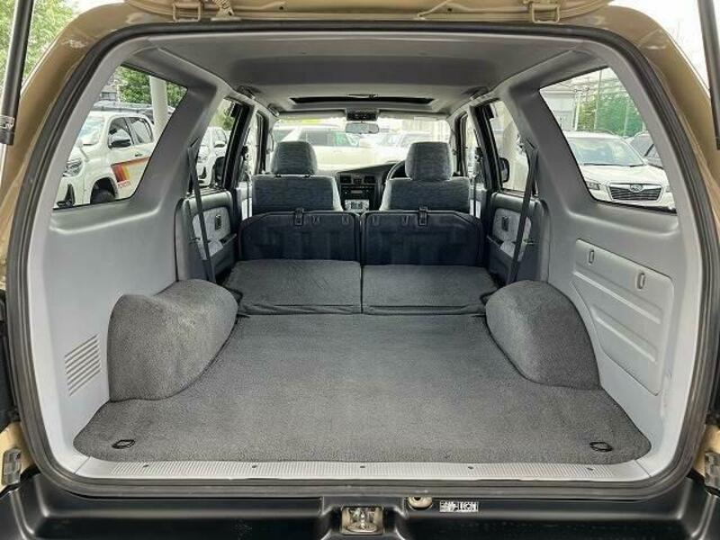 HILUX SURF