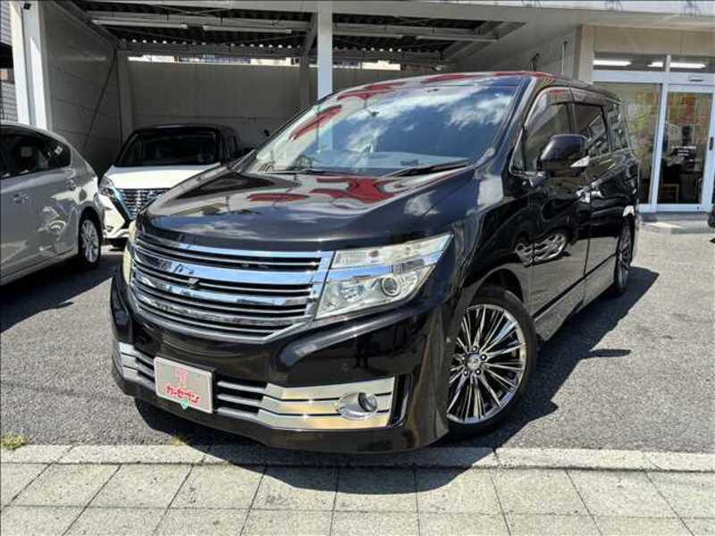 NISSAN ELGRAND