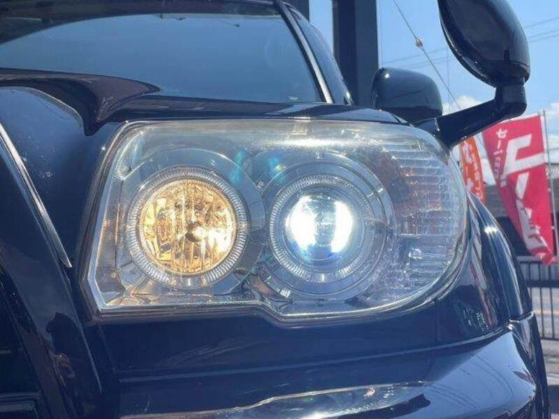 HILUX SURF