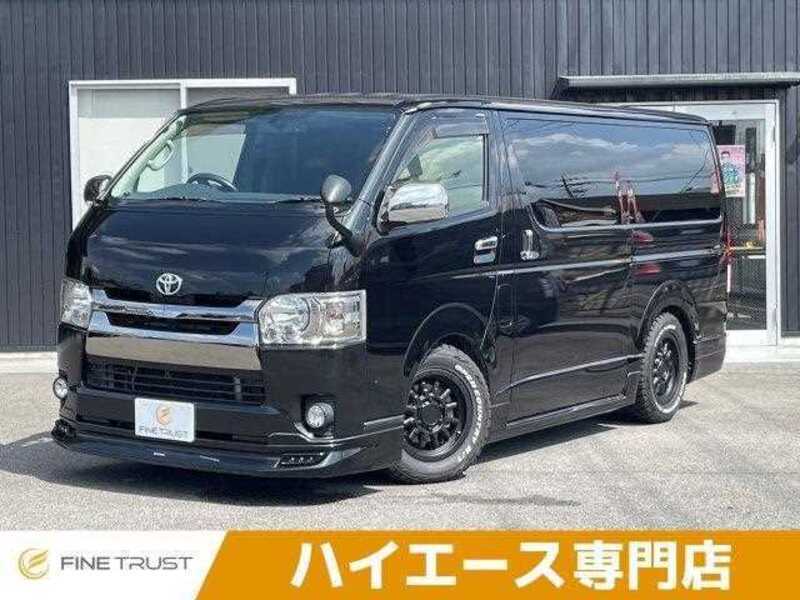 TOYOTA HIACE VAN