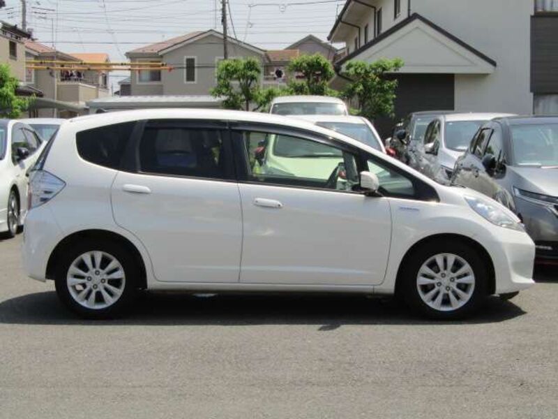 FIT HYBRID
