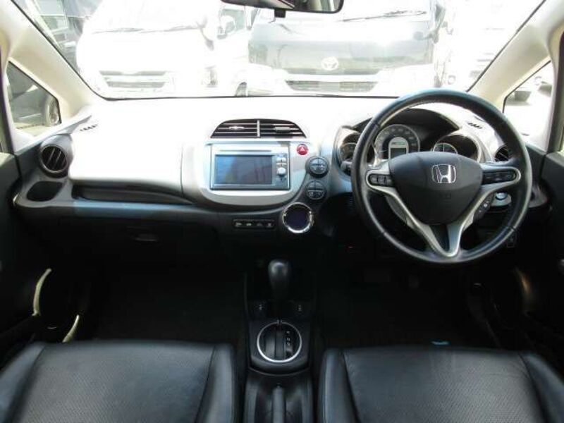 FIT HYBRID
